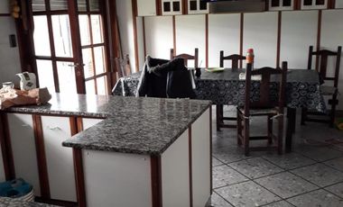 VENDO EXCEPCIONAL CHALET (FORTUNATO DE LA PLAZA)