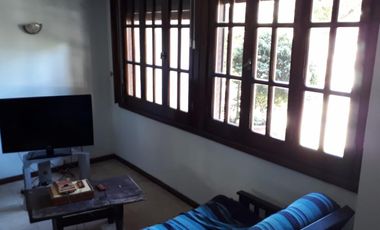 VENDO EXCEPCIONAL CHALET (FORTUNATO DE LA PLAZA)