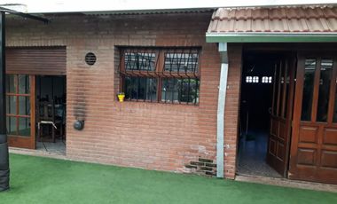 VENDO EXCEPCIONAL CHALET (FORTUNATO DE LA PLAZA)