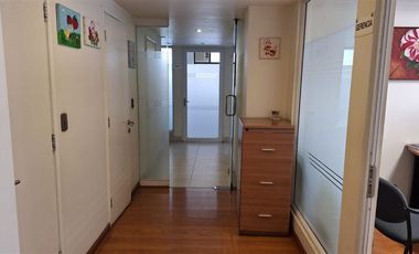 Oficina en Arriendo en Metro Tobalaba
