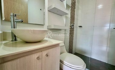 apartamento en arriendo en loma del esmeraldal. Cod A776514