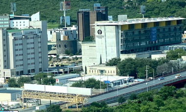 Oficina en renta en zona Loma Larga, acondicionada o amueblada en Monterrey