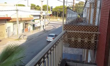DEPARTAMENTO DE 2 AMBIENTES EN ALQUILER LA TABLADA.-