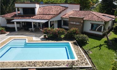 Venta Hermosa Casa Campestre en Cerritos - Pereira