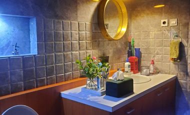 Rumah Semi Furnished Bebas Banjir, 2 Setengah Lantai Dalam Cluster di Jl Aria Putra, Serua Indah, Ciputat