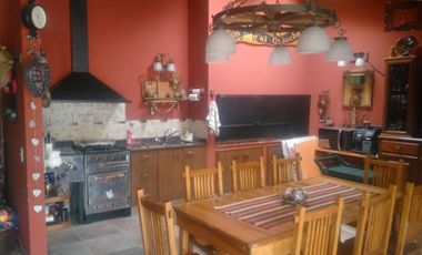 CASA - 4 AMBIENTES - EXCELENTE DISEÑO - S/LOTE 8,66M X 49,20 M - HAEDO SUR