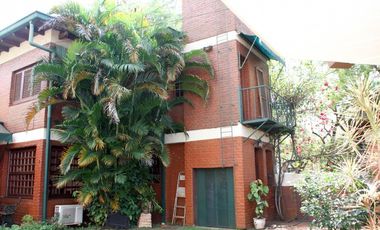 Venta de excelente Chalet con local Posadas