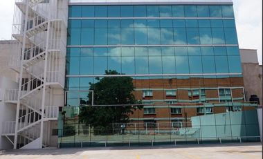 Edificio en Santa María La Ribera