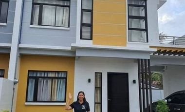 3 Bedrooms House and Lot for Sale in MInglanilla, Cebu, just a walking distance to Highway