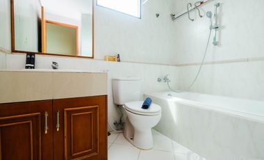 Apartemen Hampton Park