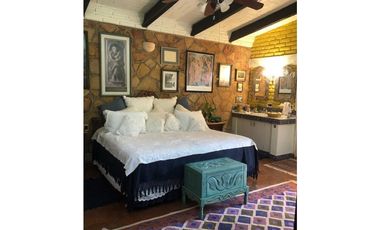CASA EN VENTA CON VISTA AL LAGO 