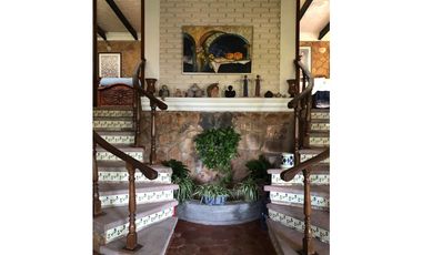 CASA EN VENTA CON VISTA AL LAGO 