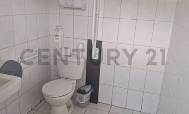 Se arrienda amplia oficina en centro de Concepción