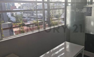 Se arrienda amplia oficina en centro de Concepción