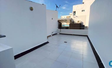 casa en arriendo/venta en ciudad jardín. Cod V104