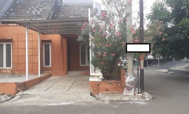 Cluster Strategis Hook Lengkp Jl Utama Kranji Bekasi Barat dkt Jakarta