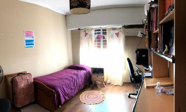 VENTA TRIPLEX 4 AMB LAS LOMITAS EXCELENTE UBICACIÓN