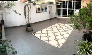 VENTA TRIPLEX 4 AMB LAS LOMITAS EXCELENTE UBICACIÓN
