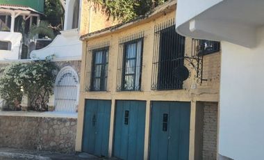 Casa en Venta en Conchas Chinas Puerto Vallarta.