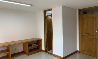 oficina en arriendo en san patricio usaquen. Cod A202