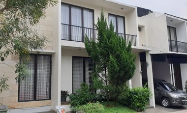 Disewakan Rumah 2 lantai dengan desain Modern di lingkungan Eksklusif dan tenang -  Harvest Residence Ciputat