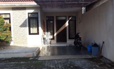 Rumah cantik 1 lantai di Pondok Aren masih dalam Kondisi KPR siap di Nego