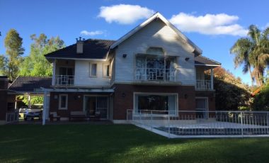 HERMOSO CHALET CON VISTA AL GOLF