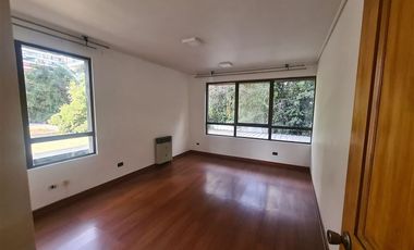 Oficina en Venta en AV APOQUINDO