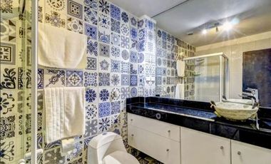 Casa en Venta en Cerro Alegre/ Hotel Boutique