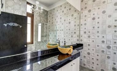 Casa en Venta en Cerro Alegre/ Hotel Boutique