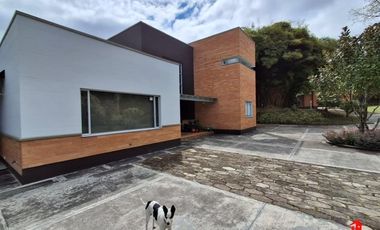 finca en arriendo/venta en vereda hojas anchas. Cod A5865