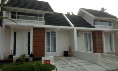 RUMAH CANTIK DI PERUMAHAN MEWAH MANADO