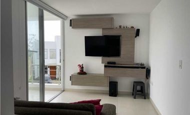 Casa campestre de 204 M2 en 665 mill en La Mesa Cund, zona urbana.
