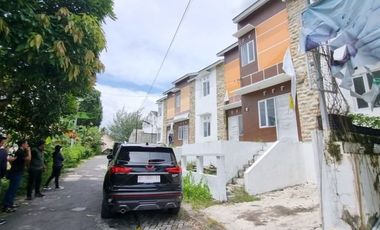 RUMAH MURAH 2LANTAI SIAP HUNI DEKAT KANTOR BUPATI KULON PROGO