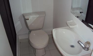 casa en arriendo en el cortijo engativa. Cod A2427