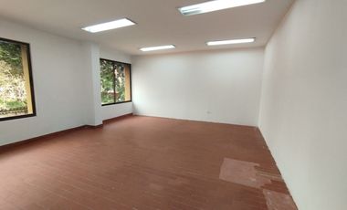 edificio en arriendo en cuarto de legua - guadalupe. Cod A11642