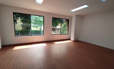 edificio en arriendo en cuarto de legua - guadalupe. Cod A11642