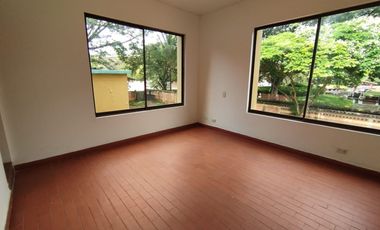 edificio en arriendo en cuarto de legua - guadalupe. Cod A11642