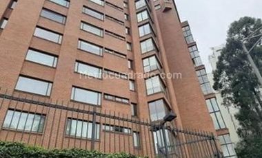 apartamento en arriendo en los rosales. Cod A121133050