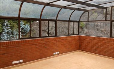 apartamento en arriendo en los rosales. Cod A121133050