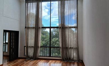 apartamento en arriendo en los rosales. Cod A121133050