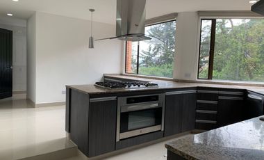 apartamento en arriendo en los rosales. Cod A121133050