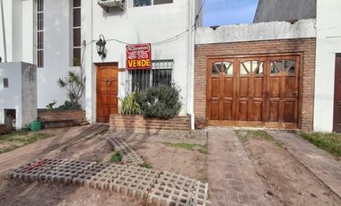 CASA 4 AMBIENTES EN QUILMES