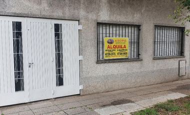 ALQUILER DE CASA TRES AMB, ZONA VILLA MARTELLI
