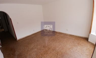 COD. 6135 - SE ARRIENDA APARTAMENTO - BARRIO: SAN ANTONIO