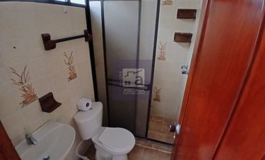 COD. 6135 - SE ARRIENDA APARTAMENTO - BARRIO: SAN ANTONIO