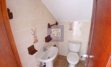 COD. 6135 - SE ARRIENDA APARTAMENTO - BARRIO: SAN ANTONIO