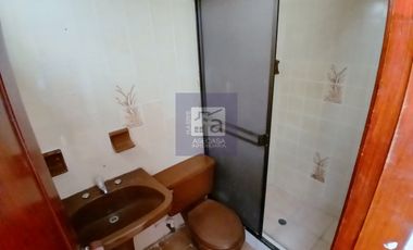 COD. 6135 - SE ARRIENDA APARTAMENTO - BARRIO: SAN ANTONIO