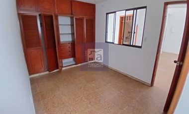 COD. 6135 - SE ARRIENDA APARTAMENTO - BARRIO: SAN ANTONIO