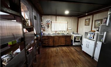 Vendo Cabaña con Pileta en San Justo, Entre Ríos.